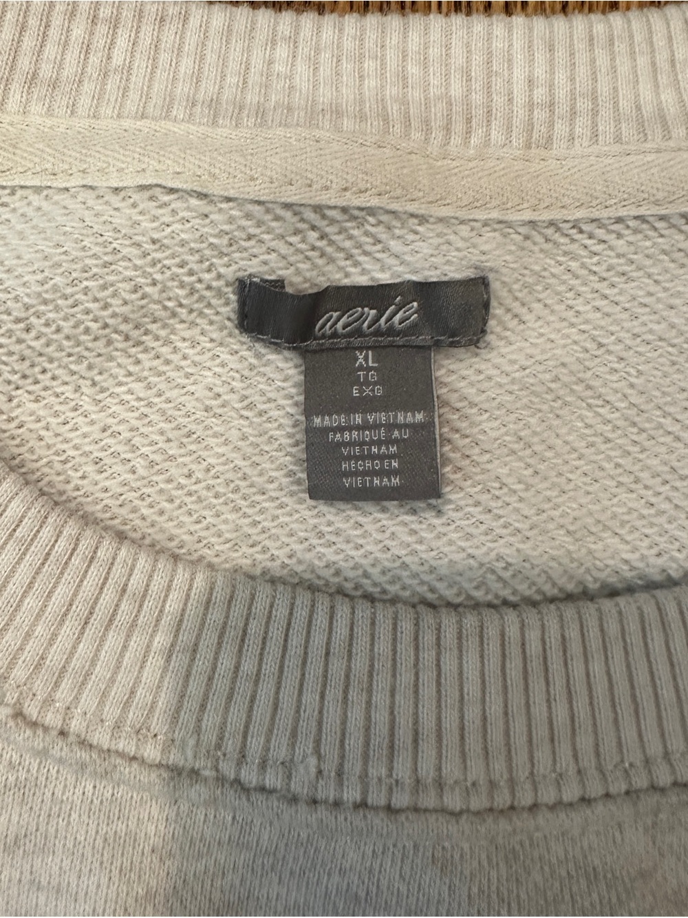 Aerie sweatshirt - Picture 2 of 2